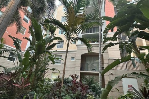 Condo in Sunny Isles Beach, Florida, 1 bedroom  № 1963554 - photo 19