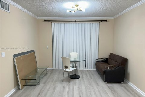 Condo in Sunny Isles Beach, Florida, 1 bedroom  № 1963554 - photo 16
