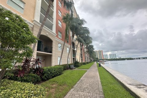 Condo in Sunny Isles Beach, Florida, 1 bedroom  № 1963554 - photo 21