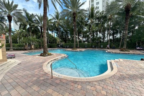 Condo in Sunny Isles Beach, Florida, 1 bedroom  № 1963554 - photo 6