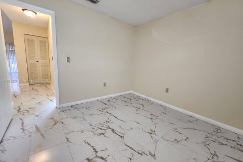 Condominio en alquiler en Miramar, Florida, 2 dormitorios, 112.41 m2 № 1882000 - foto 26