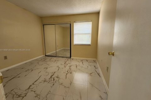 Condominio en alquiler en Miramar, Florida, 2 dormitorios, 112.41 m2 № 1882000 - foto 24