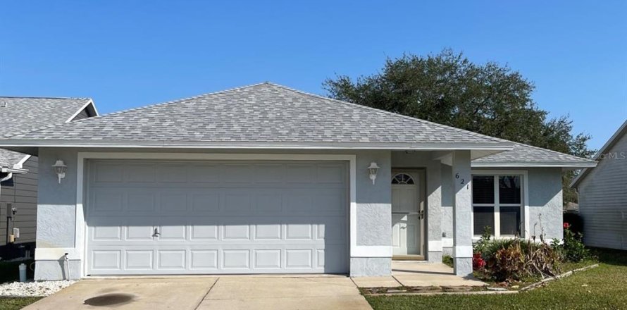 House in New Smyrna Beach, Florida 3 bedrooms, 140.93 sq.m. № 1517100