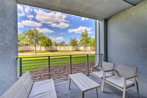 Condo in Kissimmee, Florida, 2 bedrooms in STOREY LAKE  № 1525463 - photo 3