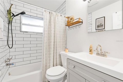 Casa en venta en Saint Petersburg, Florida, 2 dormitorios, 78.97 m2 № 1902200 - foto 9