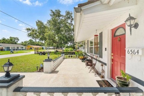 Casa en venta en Saint Petersburg, Florida, 2 dormitorios, 78.97 m2 № 1902200 - foto 2