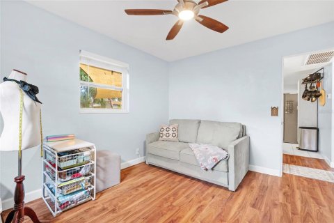 Casa en venta en Saint Petersburg, Florida, 2 dormitorios, 78.97 m2 № 1902200 - foto 8