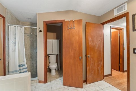 House in Orlando, Florida 4 bedrooms, 208.47 sq.m. № 1810422 - photo 18