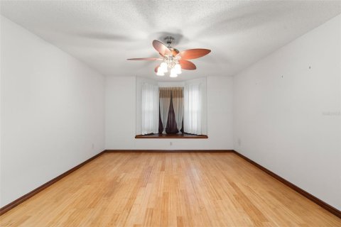 House in Orlando, Florida 4 bedrooms, 208.47 sq.m. № 1810422 - photo 15