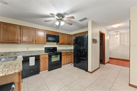 House in Orlando, Florida 4 bedrooms, 208.47 sq.m. № 1810422 - photo 5