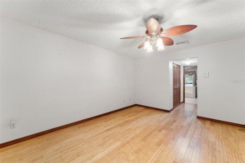House in Orlando, Florida 4 bedrooms, 208.47 sq.m. № 1810422 - photo 16