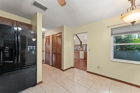 House in Orlando, Florida 4 bedrooms, 208.47 sq.m. № 1810422 - photo 6