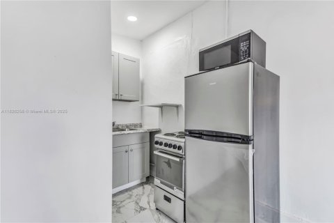 Villa ou maison à louer à Miami Gardens, Floride: 1 chambre, 37.16 m2 № 1802741 - photo 15