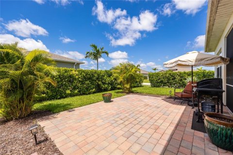 Villa ou maison à vendre à Cape Coral, Floride: 3 chambres, 238.29 m2 № 2317522 - photo 30