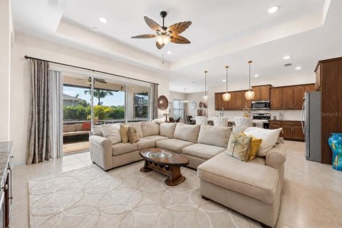 Villa ou maison à vendre à Cape Coral, Floride: 3 chambres, 238.29 m2 № 2317522 - photo 8