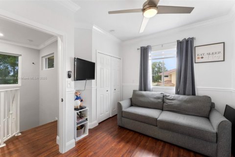 Купить таунхаус в Хайалиа, Флорида 2 спальни, 106.84м2, № 2054867 - фото 19