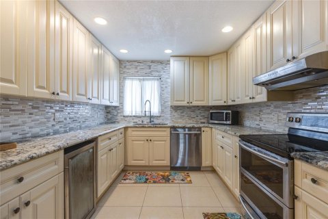 Casa en venta en Saint Petersburg, Florida, 3 dormitorios, 139.82 m2 № 1900675 - foto 16