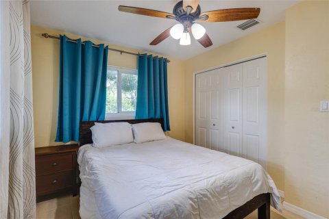 Casa en venta en Saint Petersburg, Florida, 3 dormitorios, 139.82 m2 № 1900675 - foto 25