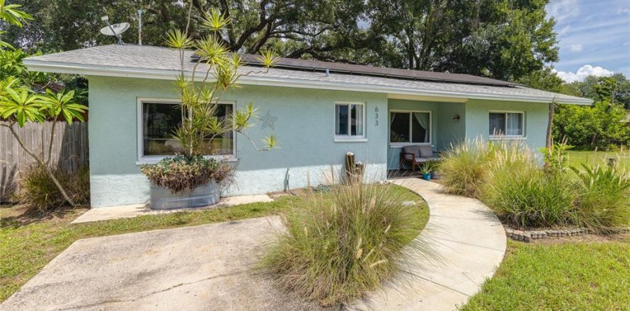 Casa en Saint Petersburg, Florida 3 dormitorios, 139.82 m2 № 1900675