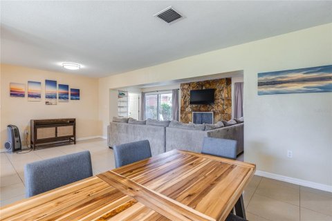 Casa en venta en Saint Petersburg, Florida, 3 dormitorios, 139.82 m2 № 1900675 - foto 8