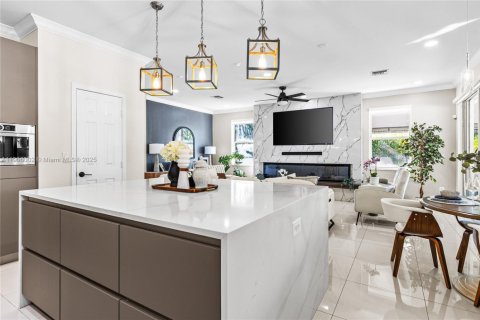 House in Miramar, Florida 5 bedrooms, 296.17 sq.m. № 1963022 - photo 26