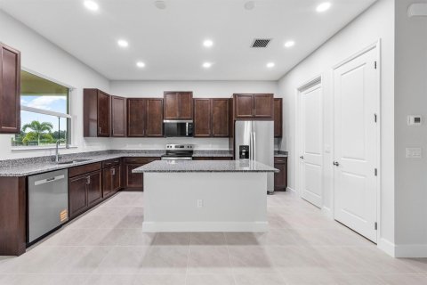 Villa ou maison à louer à Westlake, Floride: 3 chambres, 167.22 m2 № 2439227 - photo 8