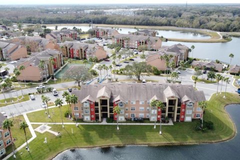 Condominio en venta en Kissimmee, Florida, 2 dormitorios, 95.32 m2 № 1530038 - foto 1