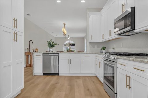 Villa ou maison à vendre à Leesburg, Floride: 3 chambres, 164.99 m2 № 2273061 - photo 5