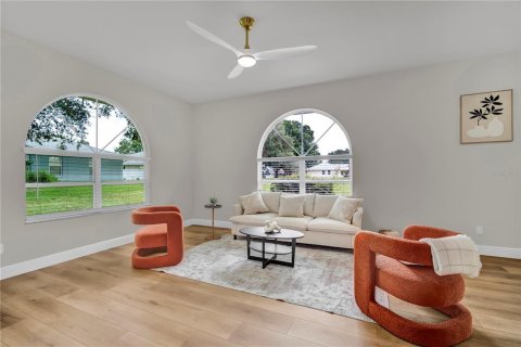 Villa ou maison à vendre à Leesburg, Floride: 3 chambres, 164.99 m2 № 2273061 - photo 11