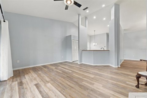 Villa ou maison à vendre à Poinciana, Floride: 4 chambres, 213.58 m2 № 2434964 - photo 20