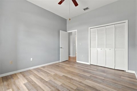 Villa ou maison à vendre à Poinciana, Floride: 4 chambres, 213.58 m2 № 2434964 - photo 27