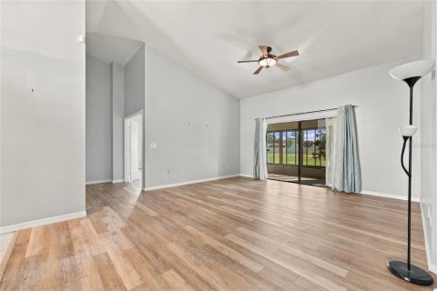 Villa ou maison à vendre à Poinciana, Floride: 4 chambres, 213.58 m2 № 2434964 - photo 11