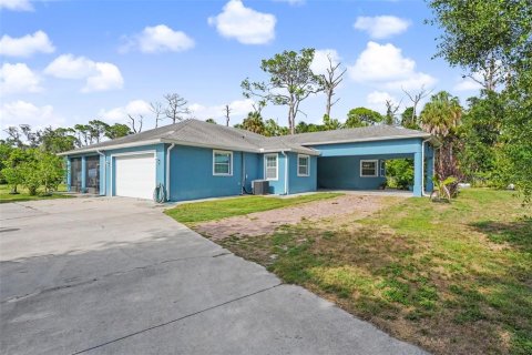 House in Sarasota, Florida 3 bedrooms, 201.6 sq.m. № 2196618 - photo 2