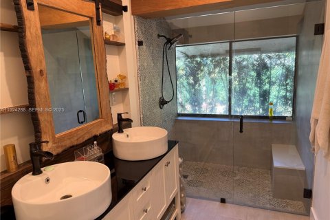 Casa en venta en Lauderhill, Florida, 3 dormitorios, 148.09 m2 № 1982737 - foto 15