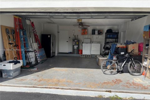 Casa en venta en Lauderhill, Florida, 3 dormitorios, 148.09 m2 № 1982737 - foto 25