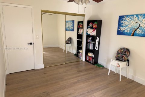 Casa en venta en Lauderhill, Florida, 3 dormitorios, 148.09 m2 № 1982737 - foto 17