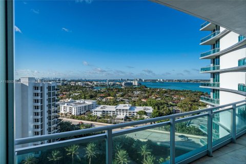 Condominio en alquiler en Bal Harbour, Florida, 1 dormitorio, 106.56 m2 № 2076835 - foto 23