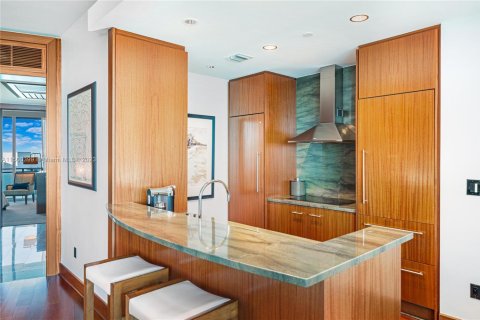 Condominio en alquiler en Bal Harbour, Florida, 1 dormitorio, 106.56 m2 № 2076835 - foto 7