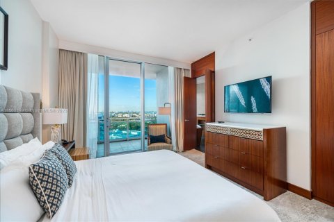 Condominio en alquiler en Bal Harbour, Florida, 1 dormitorio, 106.56 m2 № 2076835 - foto 21