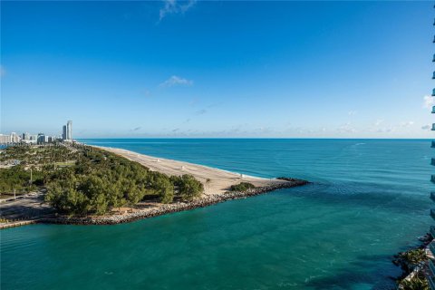 Condominio en alquiler en Bal Harbour, Florida, 1 dormitorio, 106.56 m2 № 2076835 - foto 26