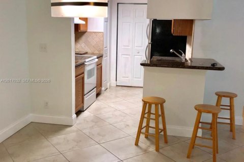 Copropriété à vendre à Coral Springs, Floride: 2 chambres, 92.9 m2 № 2180613 - photo 7
