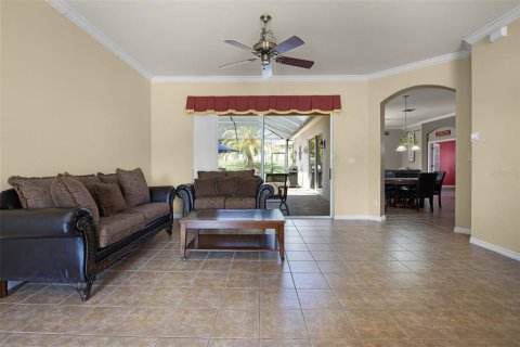 House in Leesburg, Florida 2 bedrooms, 222.87 sq.m. № 1831138 - photo 7