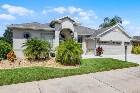 House in Leesburg, Florida 2 bedrooms, 222.87 sq.m. № 1831138 - photo 3