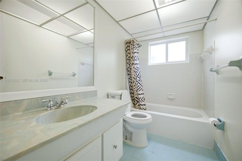 Casa en alquiler en Pembroke Pines, Florida, 3 dormitorios, 143.81 m2 № 2074591 - foto 16
