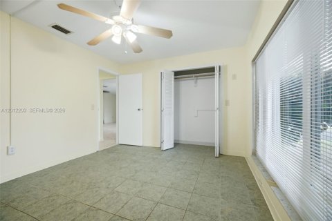 Casa en alquiler en Pembroke Pines, Florida, 3 dormitorios, 143.81 m2 № 2074591 - foto 15