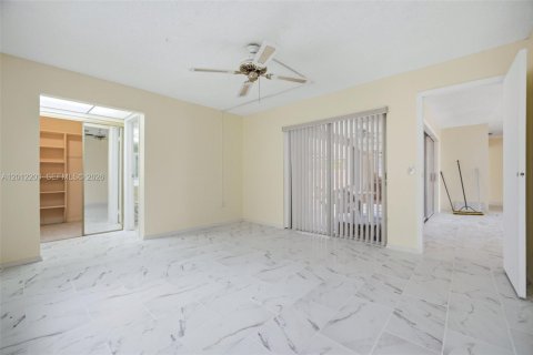 Casa en alquiler en Pembroke Pines, Florida, 3 dormitorios, 143.81 m2 № 2074591 - foto 7
