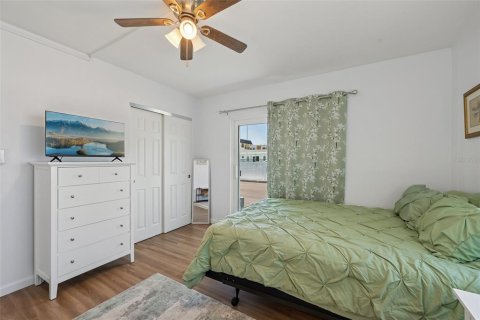 Condominio en venta en Bradenton Beach, Florida, 2 dormitorios, 80.27 m2 № 2198639 - foto 15