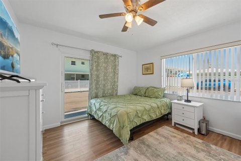 Condominio en venta en Bradenton Beach, Florida, 2 dormitorios, 80.27 m2 № 2198639 - foto 4