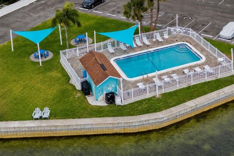 Condominio en venta en Bradenton Beach, Florida, 2 dormitorios, 80.27 m2 № 2198639 - foto 21