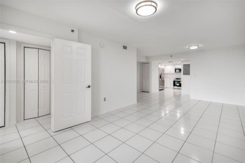 Condo in Miami, Florida, 1 bedroom  № 2179239